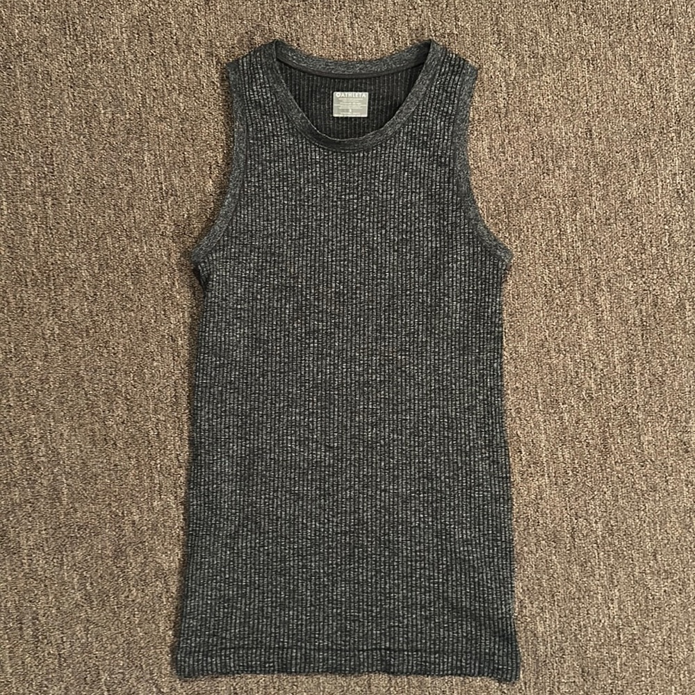 Women’s Small Athleta Gray Ribbed Tank Top *New w/ out Tag*